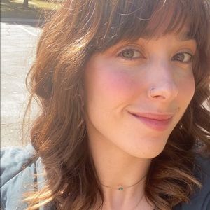 Meet your Posher, Lydia